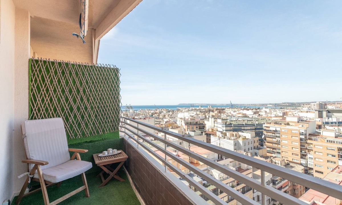 Ensanche Diputacion Apartment | Studio Apartment "176" with Sea View, Balcony & Wi-Fi