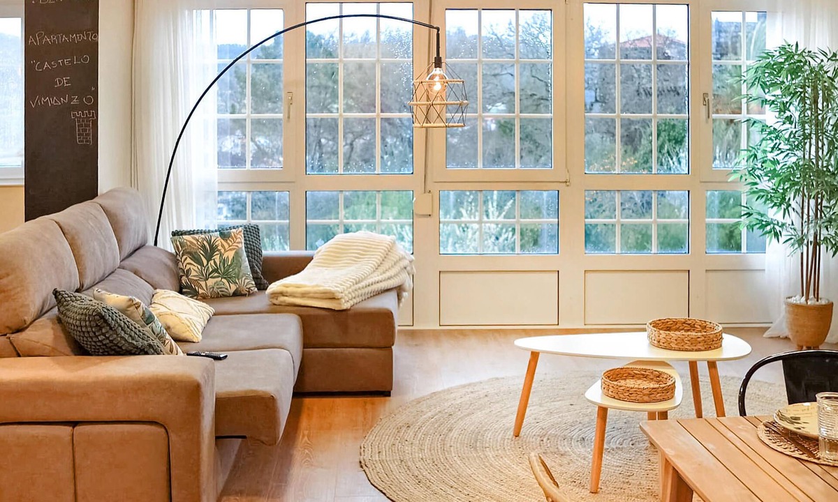 Vimianzo Apartment | Stunning apartment in Vimianzo with WiFi