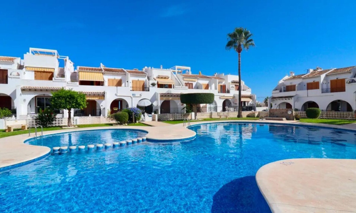 Quesada Apartment | Stunning Two Bedroom, Ground Floor Apartment in prestigious urbanisation ☀️