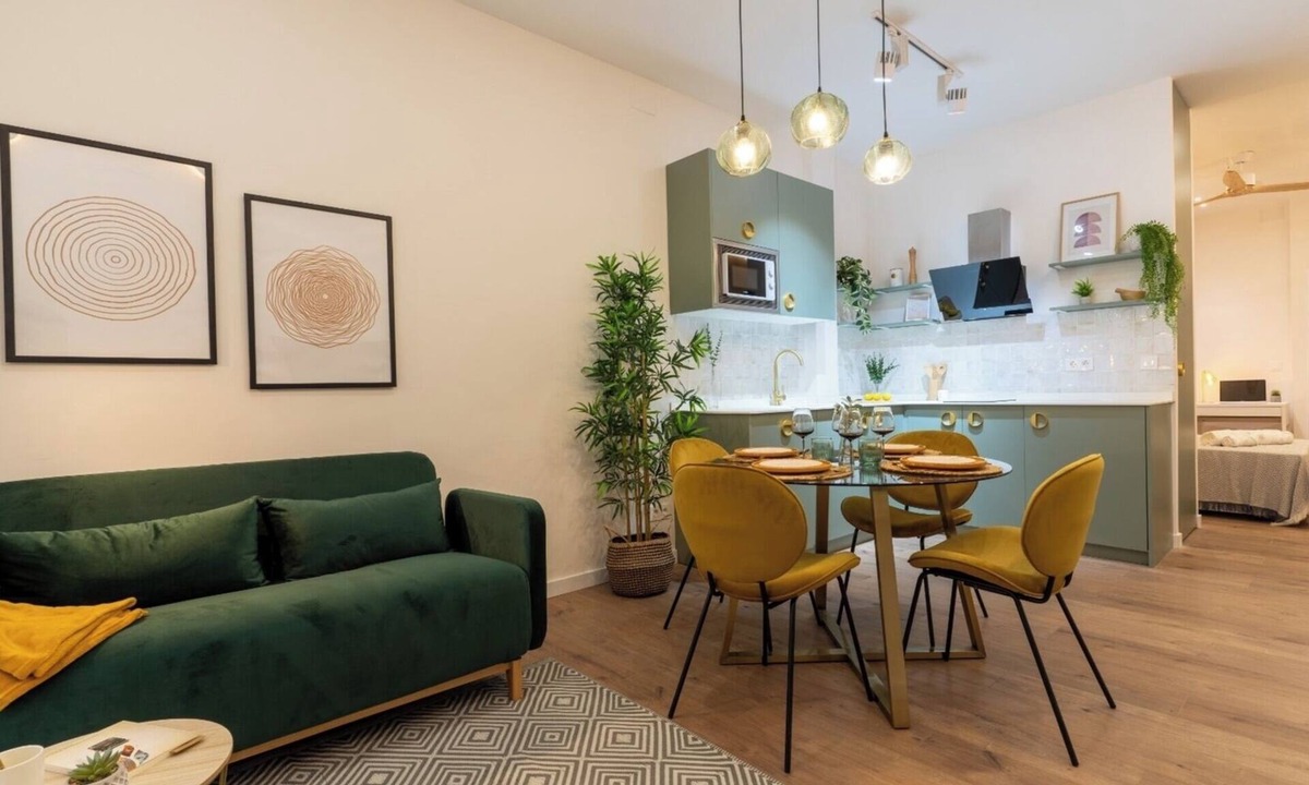 Torrefiel Apartment | Stylish apartment near the center of Valencia