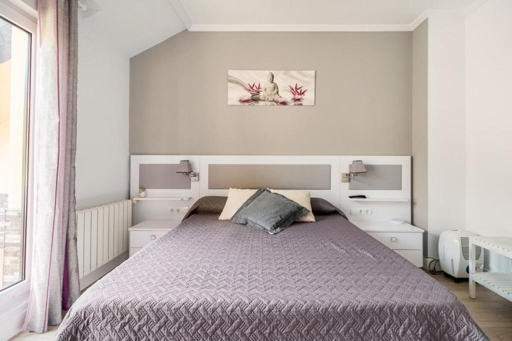 Cartes House | Suite independiente con baño y terraza