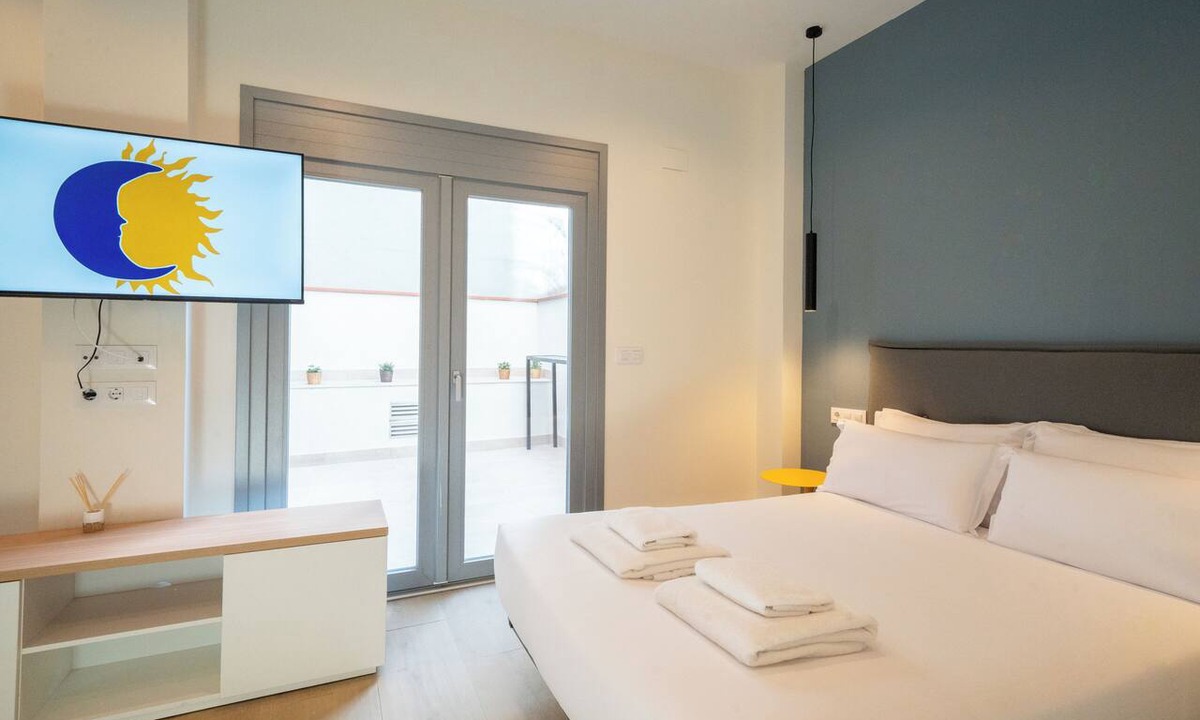 El Prat de Llobregat Hotel | Sun & Moon Aparthotel