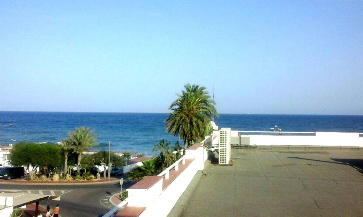 La Parata Apartment | SUPER PENTHOUSE FRONT TO THE SEA - 4 to 8 people