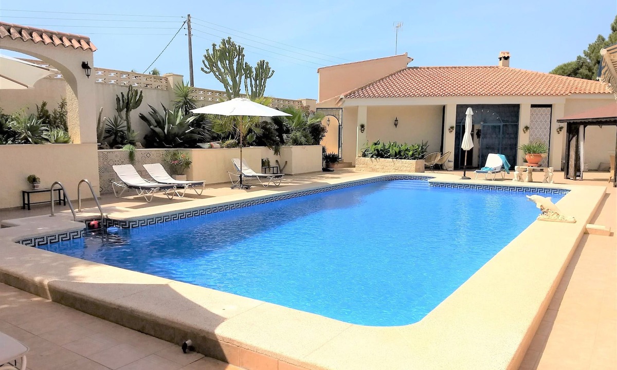 Coveta Fuma Villa | SUPERB LARGE VILLA FOR 6 PERSONS, SEA VIEW, PRIVATE POOL, A/A, WIFI, BBQ