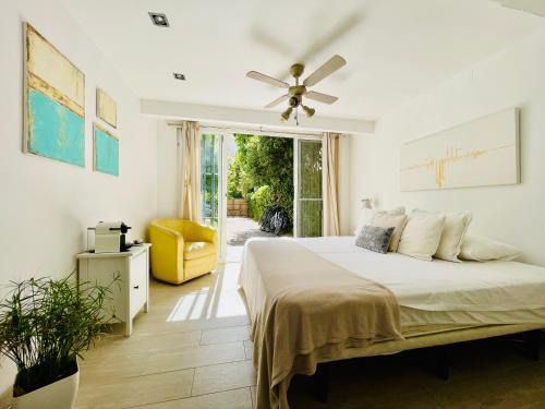 Atalaya-Isdabe House | SuperHosts Suites Estepona