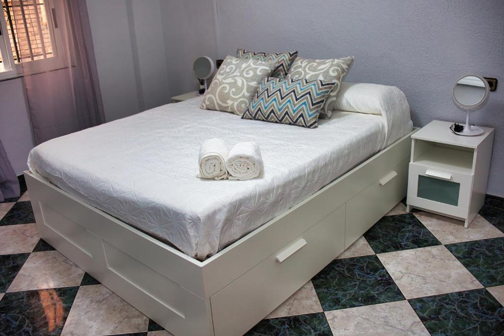 Jaen Apartment | Teniente Bago con opción de aparcamiento