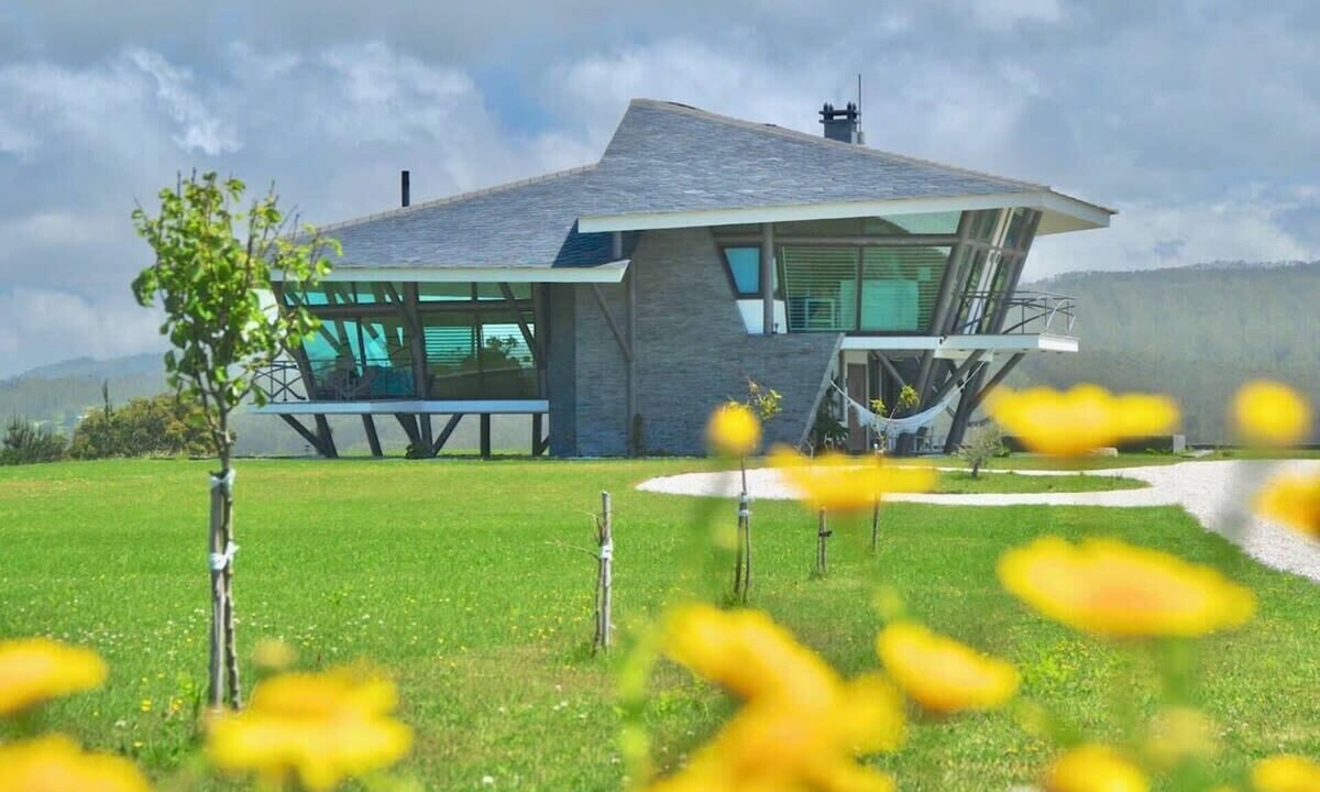 Loiba Apartment | The Hidden Secret on the Cliffs