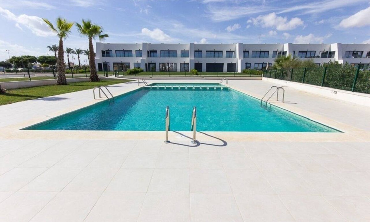 Torre-Pacheco Condo | The Lofts by Andrea – Stylish Apartment with a Pool and Golf Course View