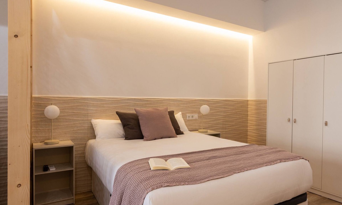 Safranar Apartment | The Patraix Suite 05 By Florit Flats