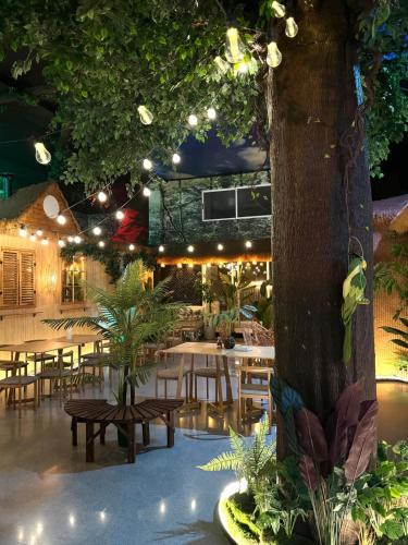 L'Olivereta Hostel | The POD Suite Hostel Village
