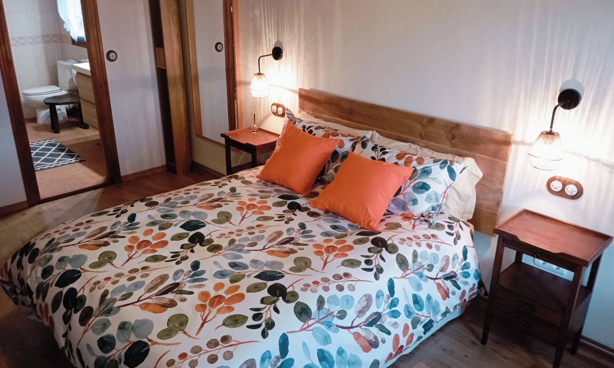 Enmedio House | The Requejo Royalty