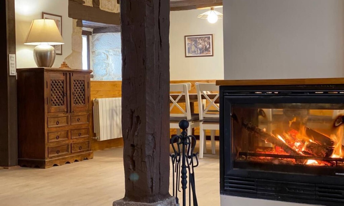 Ciguenza House | THE WALNUT TREE HOUSE
