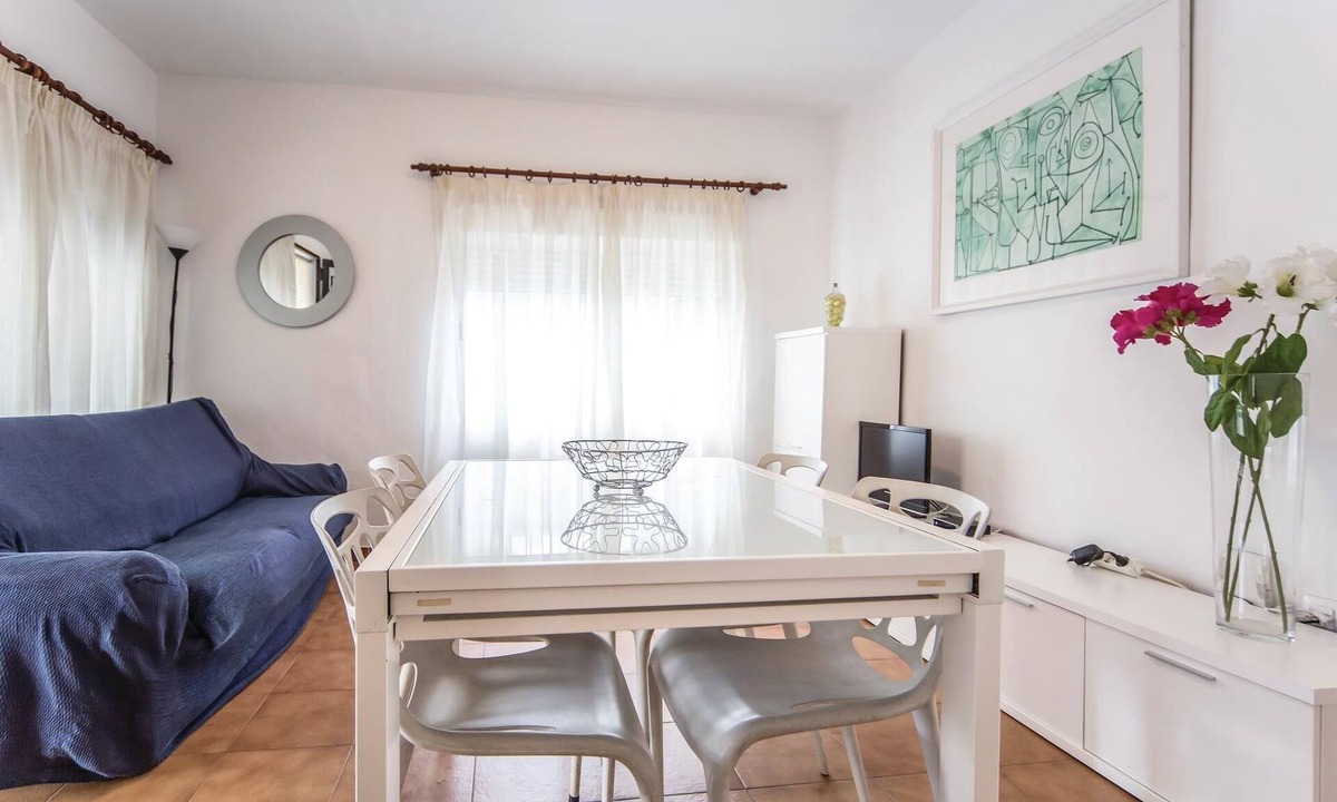 Benicassim Apartment | This excellent, bright apartment in Benicássim is located 500 meters from the beautiful beach.