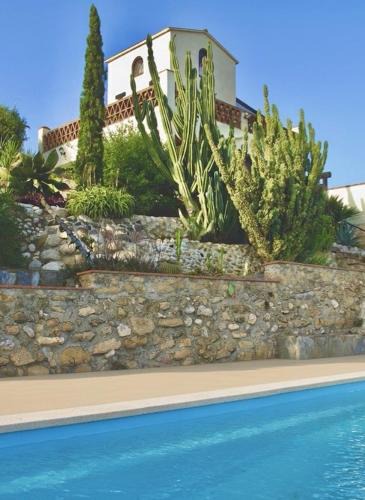 Garrigas Apartment | Torre Costa Brava Private pool