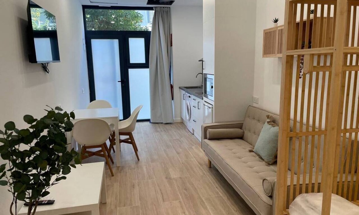 Valencia Province Apartment | Travel Habitat Cabanyal Loft 2