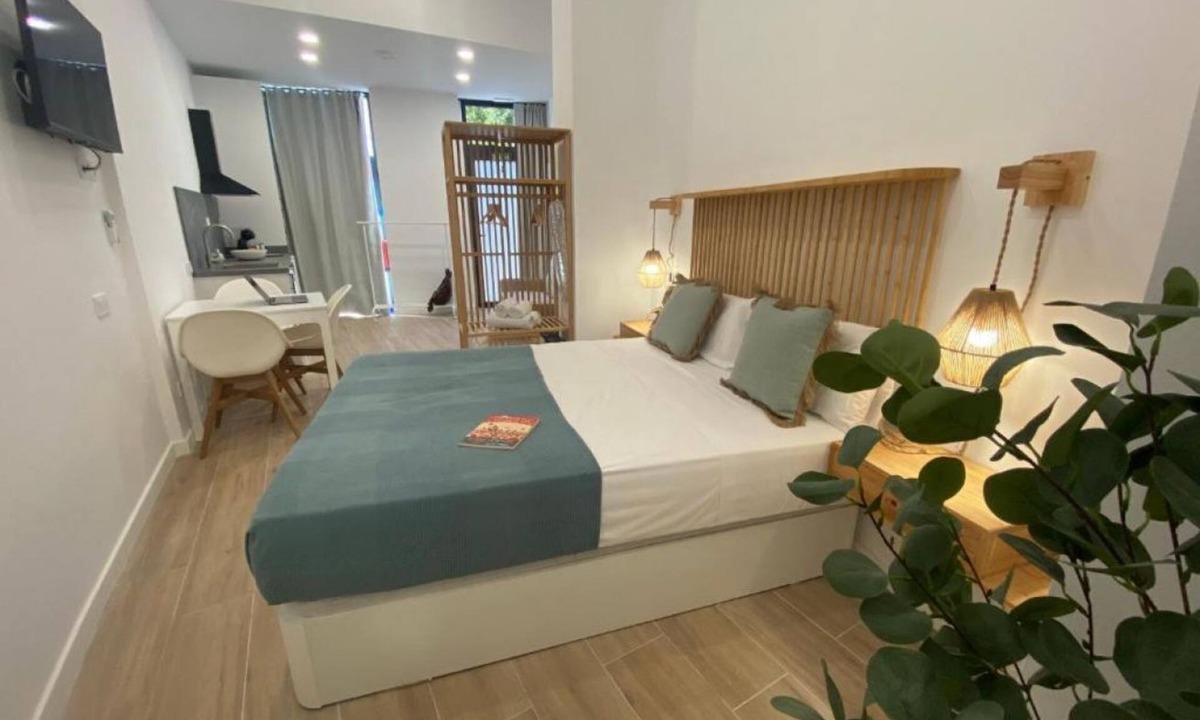 Valencia Province Apartment | Travel Habitat Cabanyal Loft 3