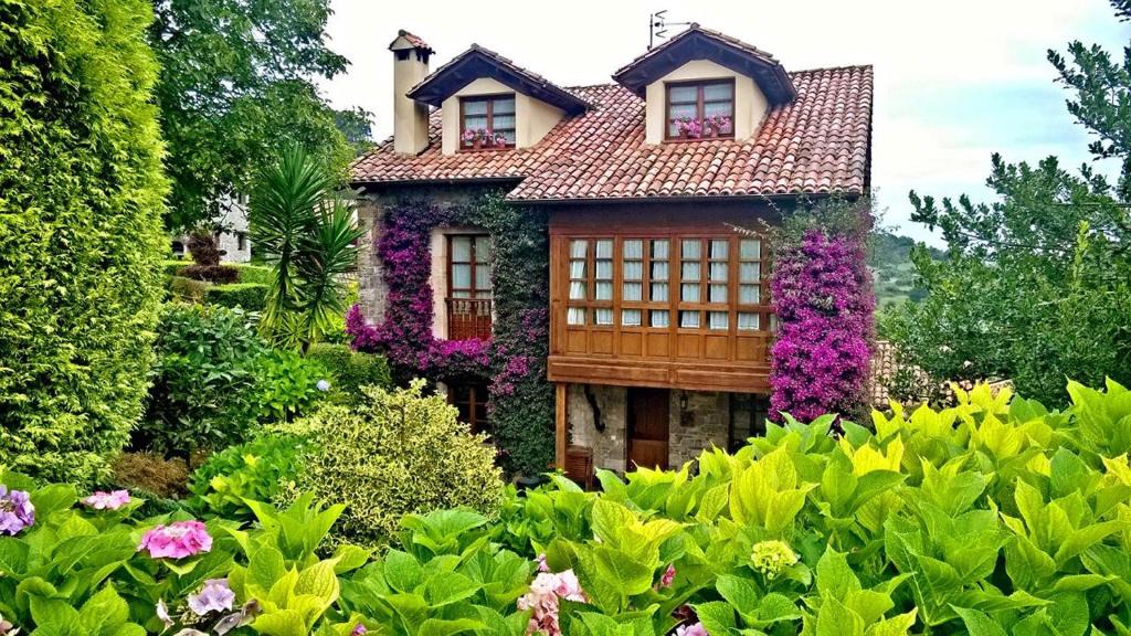 Tornon House | Trisqueles y Buganvillas