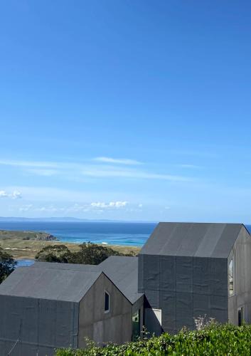Ferrol House | UMI surf yoga house Doniños beach