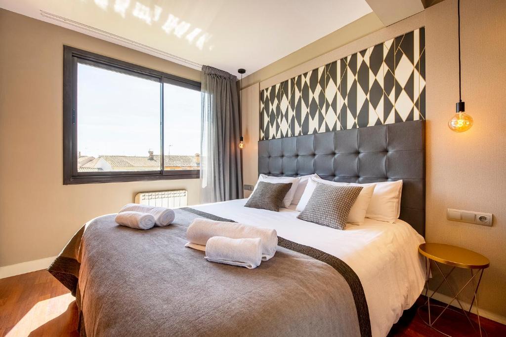 Banyoles Apartment | UP ROOMS BANYOLES