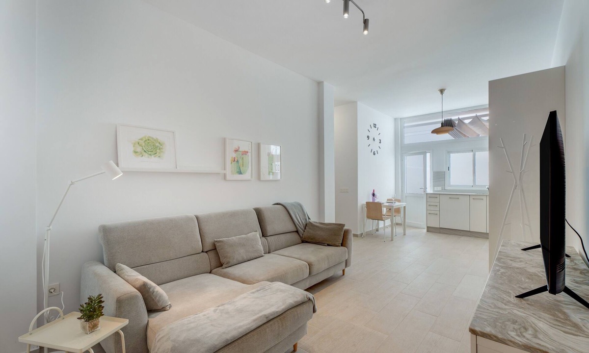Cabo Blanco Apartment | Vacation Apartment 'Serenity' with Private Terrace and Wi-Fi