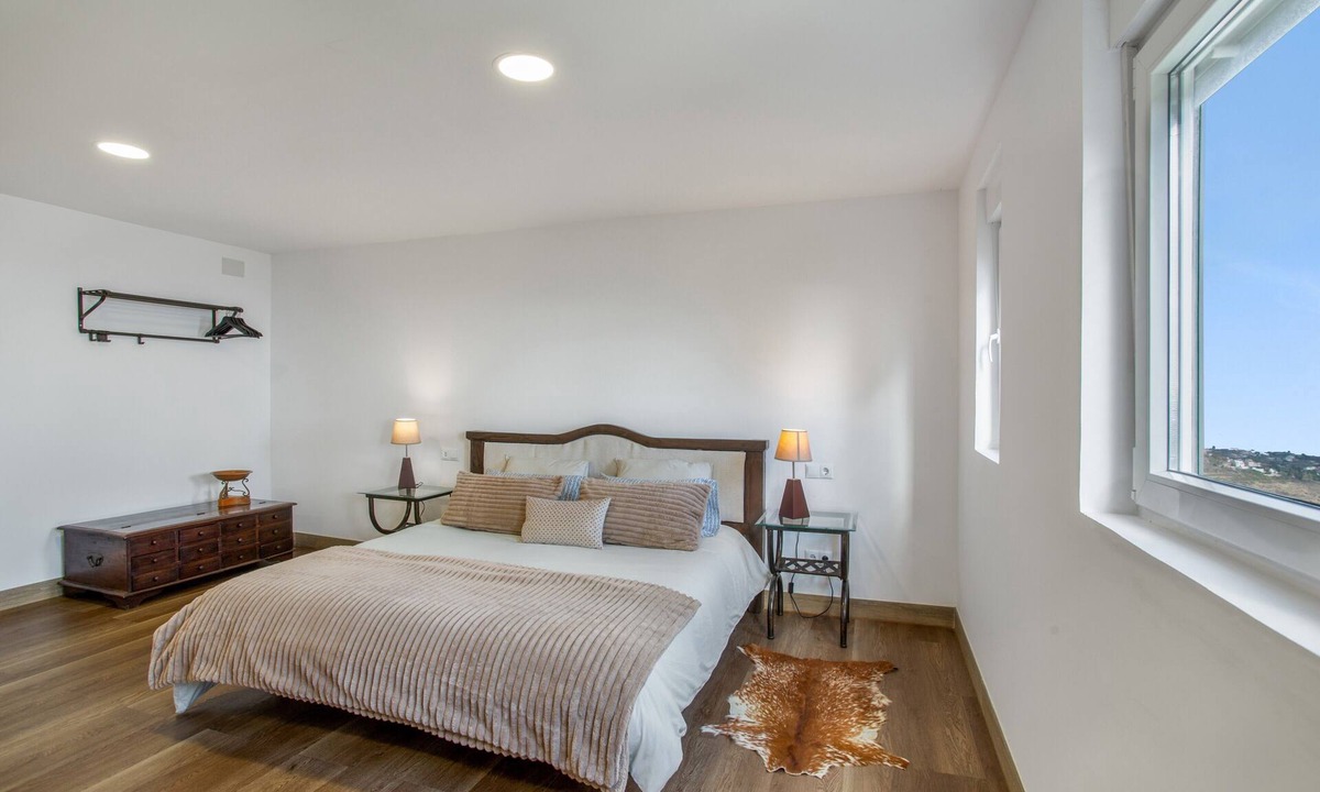 Arucas Apartment | Vacation 'Bastion Del Drago - 1' with Sea View, Shared Terrace and Wi-Fi