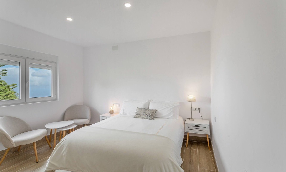 Arucas Apartment | Vacation 'Bastion Del Drago - 3' with Mountain View, Shared Terrace and Wi-Fi