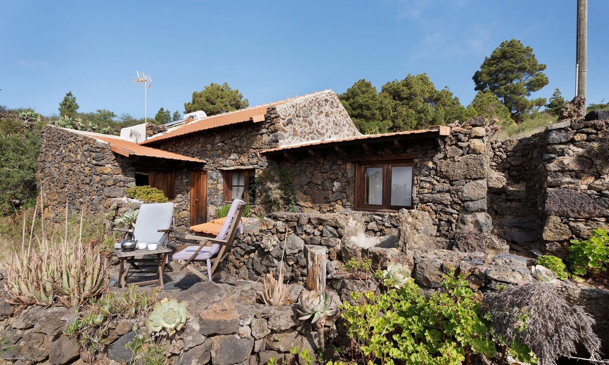 Las Casas House | Vacation Home "Casa Rural La Jarita" with Mountain View & Private Terrace