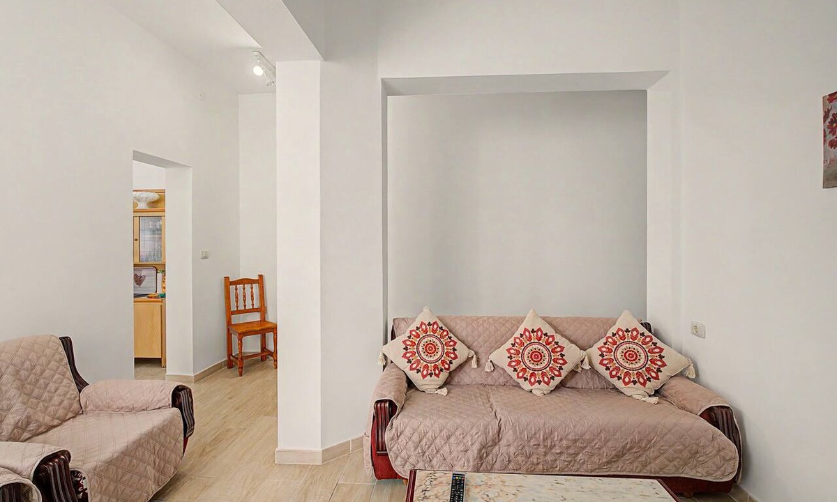 San Isidro House | Vacation Home 'Casa Abuela' with Private Terrace and Wi-Fi