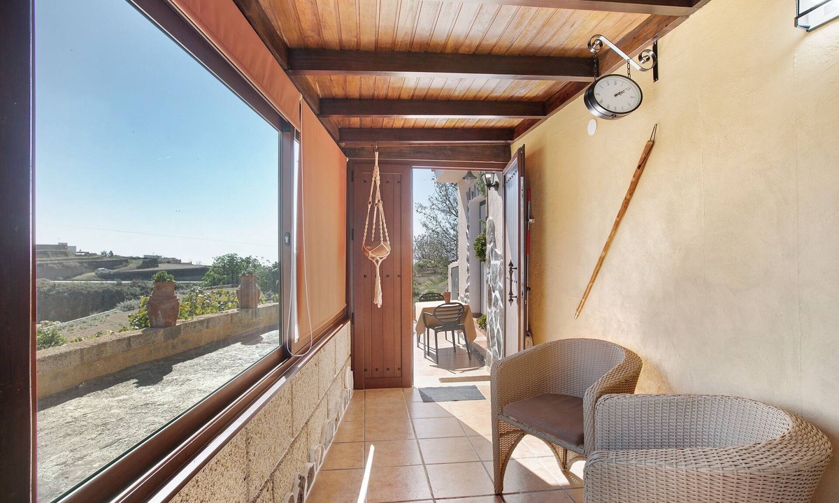 La Escalona House | Vacation Home "Casa el Parral" with Mountain View & Wi-Fi