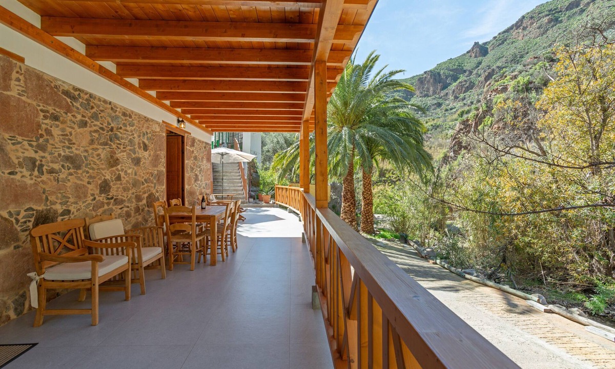 La Solana House | Vacation Home 'Jacam Suite' with Private Terrace, Wi-Fi and Air Conditioning