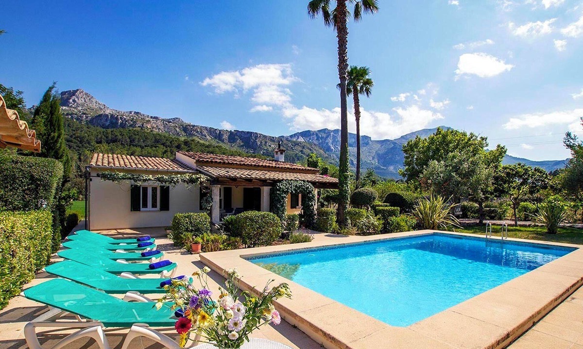 Pollensa Villa | Vacation Home “La Plana” with Mountain View, Pool, Garden & Terrace