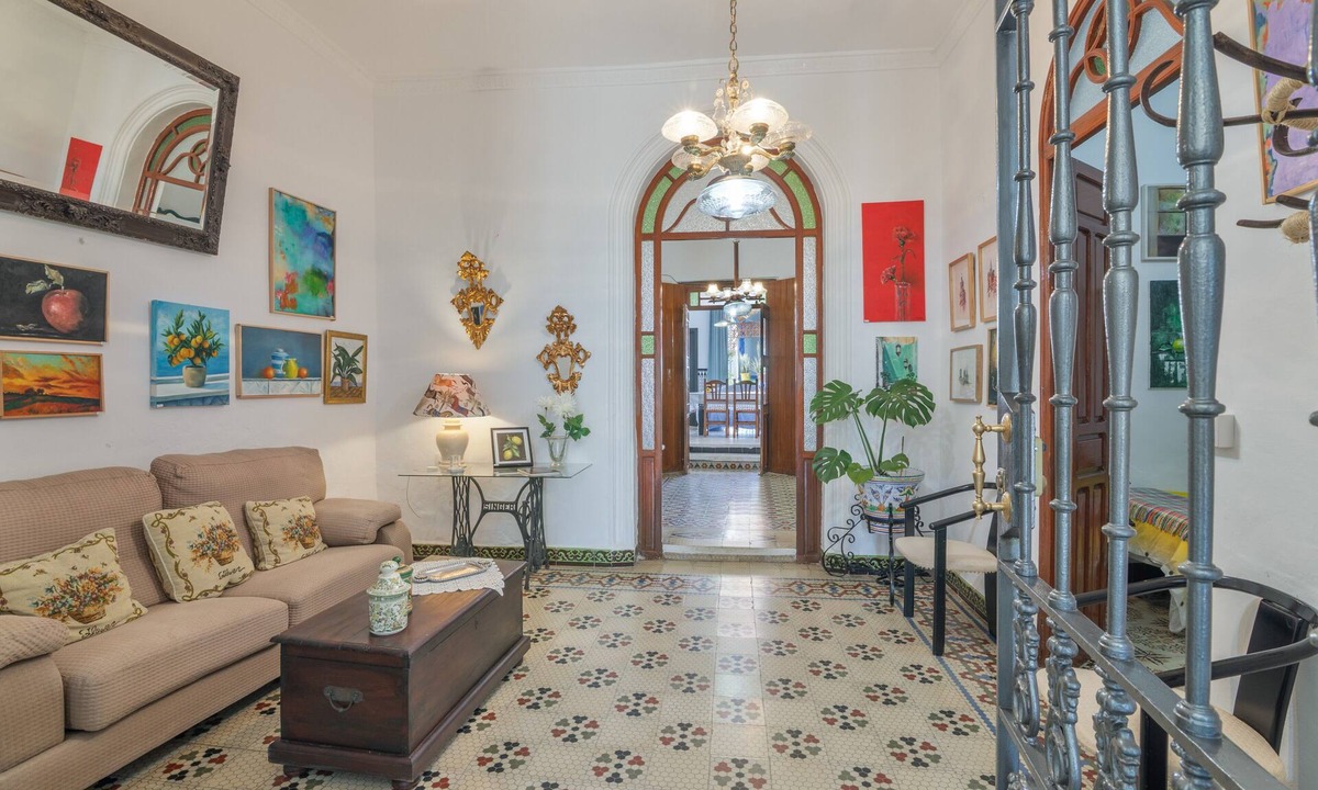 Manzanilla House | Vacation Home 'Una Casa Azul' with Private Terrace, Wi-Fi & Air Conditioning