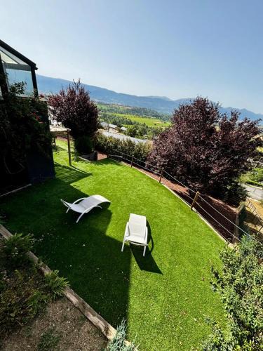 Enveitg House | Valley Balcony