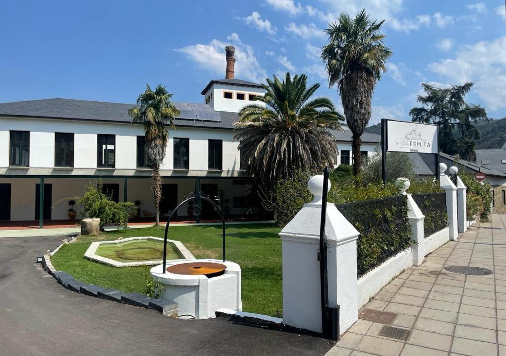 Villafranca del Bierzo Hostel | Viña Femita