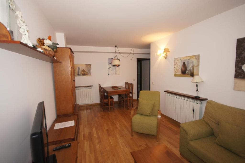 Benasque Apartment | Vicente Juste Moles seis