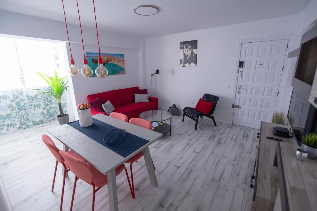 Santa Cruz de Tenerife Apartment | Views of Santa Cruz Wifi and smart TV