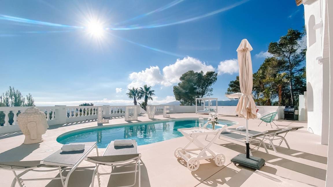 Can Furnet Villa | Villa ∙ 5 bedrooms ∙ 10 guests