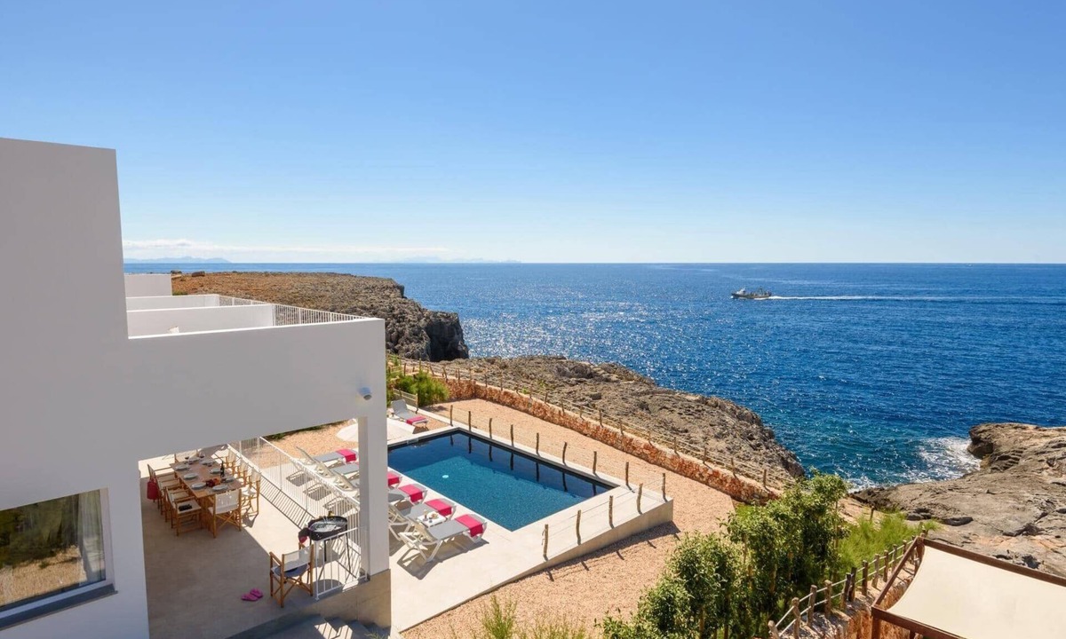 Los Delfines Villa | Villa Aguamarina by Villa Plus