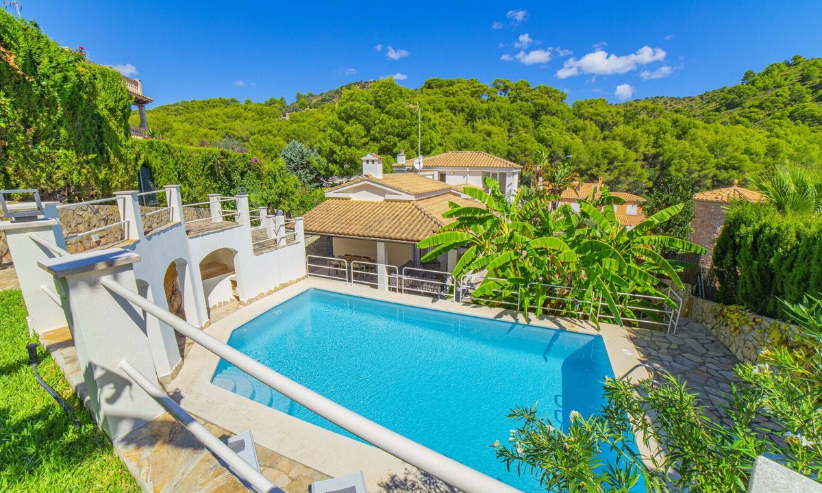 Alcanada Villa | Villa Alcanada Sunrise