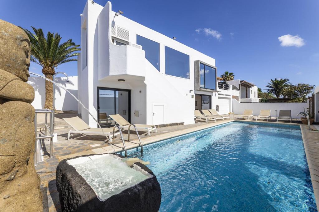 Playa del Cable Ski Chalet | Villa Atlantico - Planta alta
