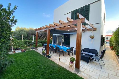 Punta Grossa Villa | Villa Blanca Punta Grossa