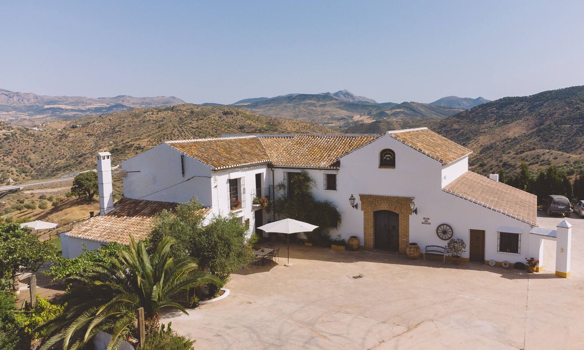 Casabermeja House | Villa con Vistas Espectaculares en Malaga