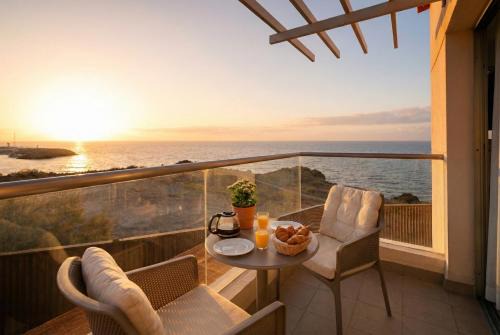 Complejo turistico Amarilla Golf Ski Chalet | Villa costera, mar, golf y muelle deportivo