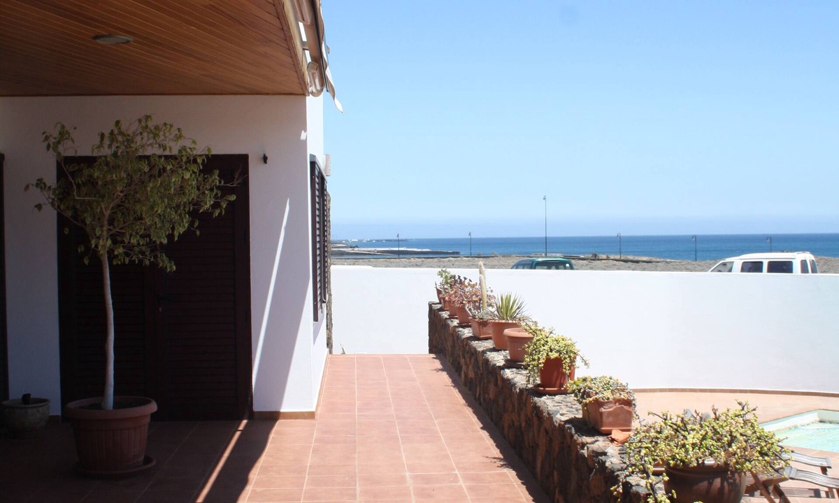 Playa del Cable Villa | Villa Erasmo relax and enjoy