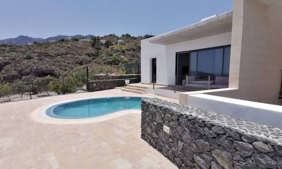 Candelaria Villa | VILLA "LA FLORIDA" - WONDERFUL VIEWS - POOL - WIFI