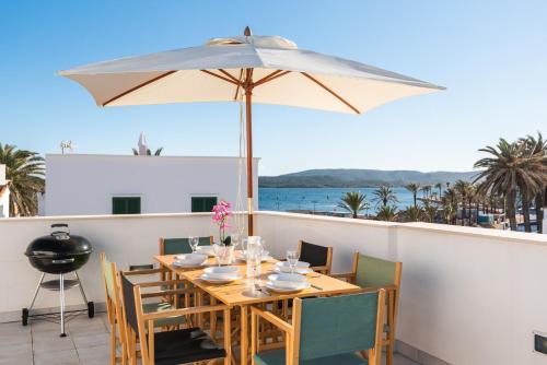 Fornells Villa | Villa La Plaza by Escape Home