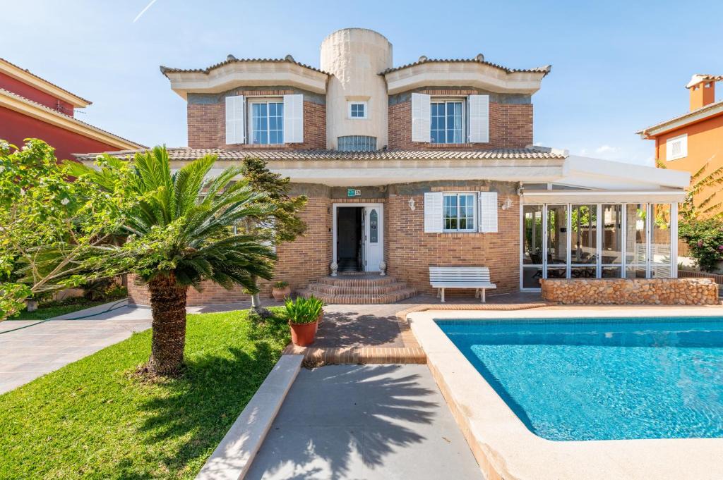 Pont d'Inca Villa | Villa Laura