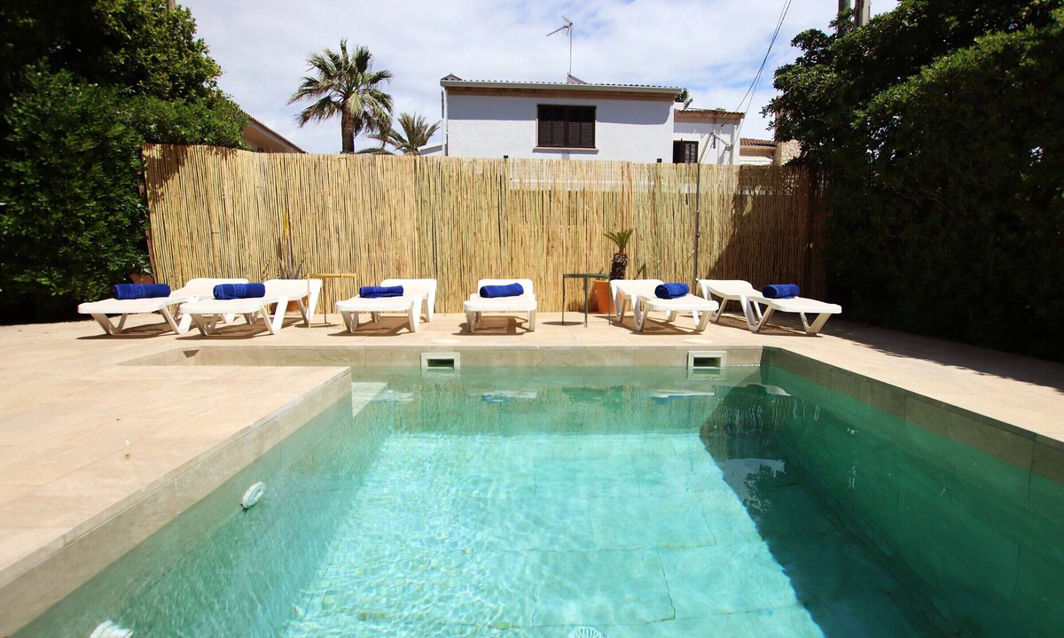 Playa de Palma Ski Chalet | Villa Marbella in Playa de Palma 150m from the beach