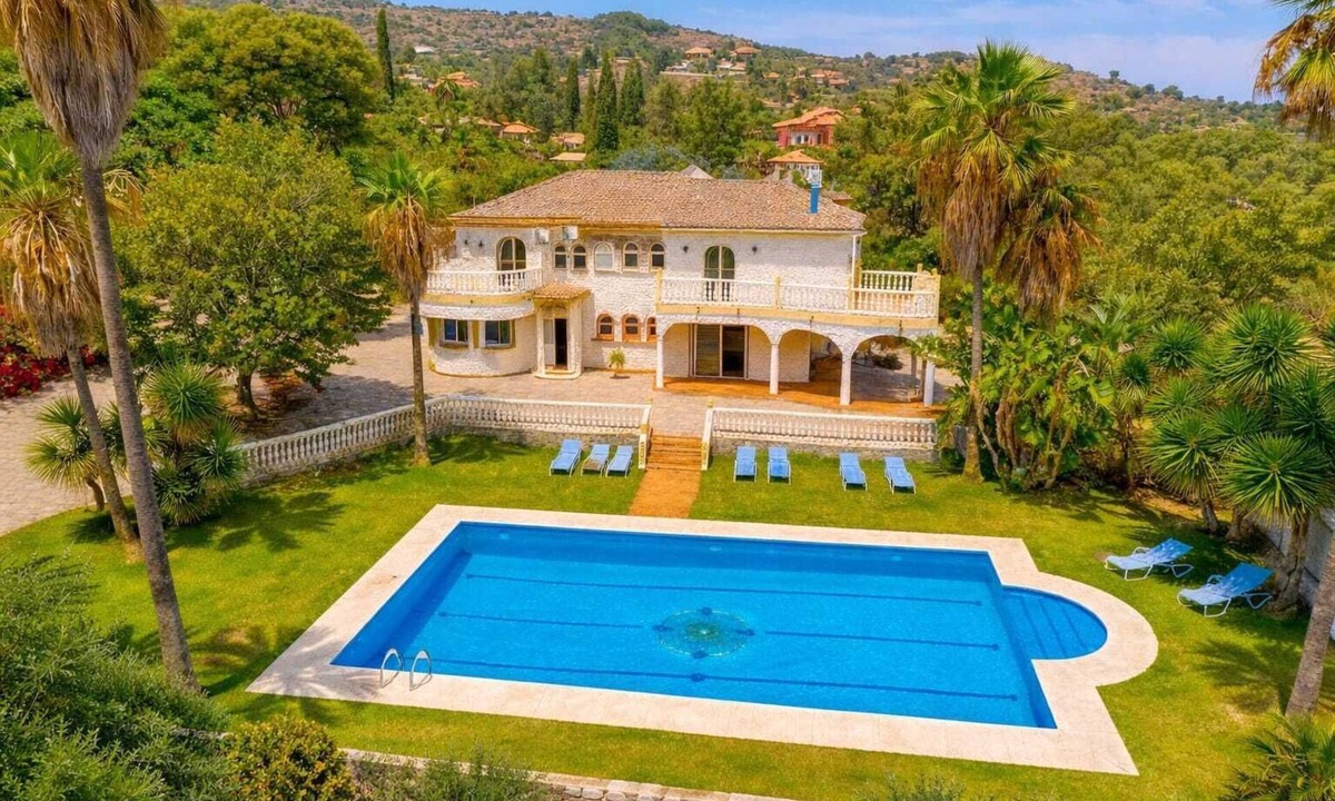 Churriana Villa | Villa MMH 5min to the beach