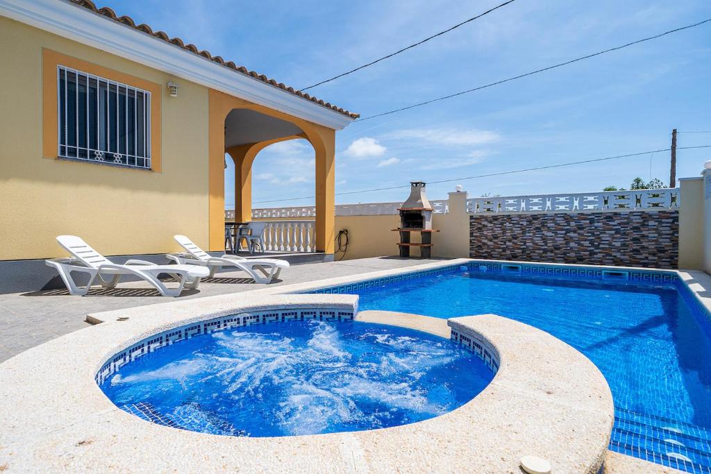 Alcanar Villa | villa montecarlo